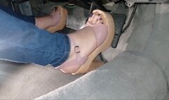 Revving wooden sandals (simulated engine sound)