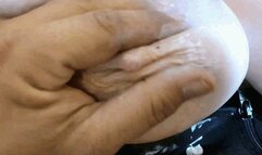 MILF UNTANDO CREMA TETAS NATURALES