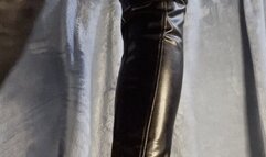 Toe Ring Elegance: Exploring the Beauty and Meaning