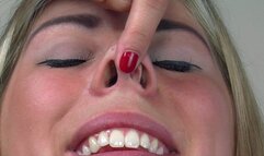 Cute Roxana Nose Play - HD 1920x1080