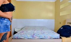 Farting POV sexy in jeans, by Qween, (cam by Manu) FULL HD