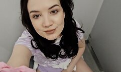 Wetting in the store toilet peeing