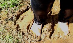 Messy Muddy Wet Chubby Girl FEET