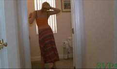 Stepdad Sees Stepdaughter Taking Shower ( FULL VERSION )