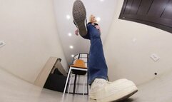 Frida - the giantess in white sneakers VR 360 Full HD