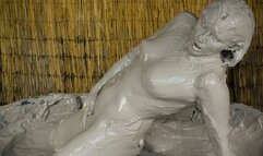 Sativa's Solo in the Clay Bath