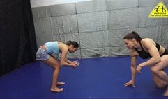 Armwrestling Dolly vs Nomi on the mat