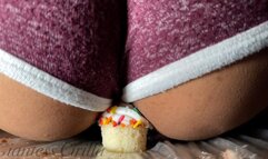 Giantess Cirilla - Cupcake Catastrophe