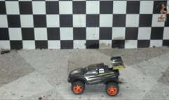 RC-Car under riding Boots