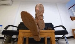 LELE piano stool drying toes 360VR