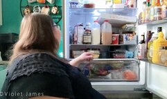 SSBBW Fridge Raid