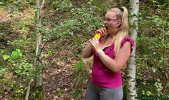 Blow2Pop huge BSA 17" *smiley* in the forest