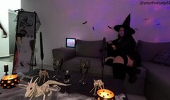 Kinky witch farts on her customer's face