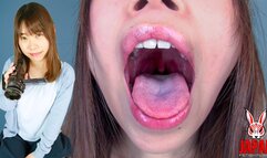 An Amateur KAEDE's Raw, Drenched Mouth Display