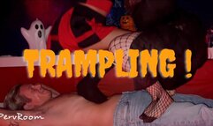 Evil Lohan, Simon's first trampling