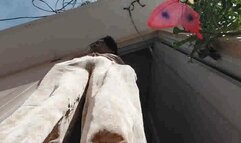 Avi Giantess unaware flip flop Stomping