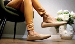 Im ready to seduce you with my toe wiggling