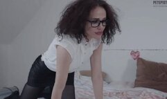 Lady Emotion- masturbation & fingering herself