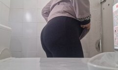 Wonderful farts in very high resolution in the village bar 4K