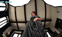 Moody Milf pantyhose crush! POV - MP4