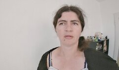 Brunette MILF has hic