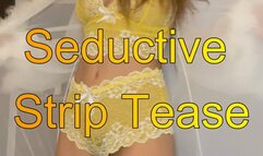 Sheet Robe Yellow Lingerie Strip Tease Ass Shaking