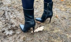 DIRTY HEELS Ellie walks in high heels on wet ground