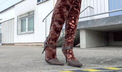 23von Alexas walk in her stiletto boots (mp4-FHD)