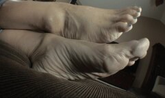 Hunger For My Sexy Feet, 1st