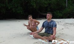Meditation on the beach ended with a blowjob