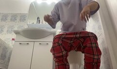 Morning toilet episode 2 , my face says all