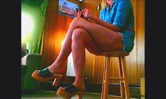 "Leggy Legs" Clip One [wmv]