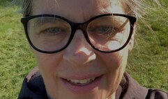 An autumn walk (2021) (MP4)