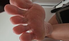 Unaware Giantess Working on Laptop Barefoot Pt 10