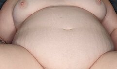 BBW Elle fucks herself into a puddle with Bad Dragon's Stan on the machine