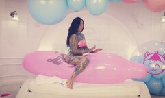 Megan and Caros Balloon Pinpop inside a Shosu Beachball 4K UHD Version