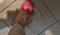 Sexy Italian feet and ballerinas in a public shoe shop 1080HD