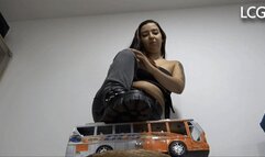 Liz Knows How To Destroy A Bus