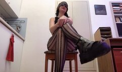 Destroying you with my Legs!!