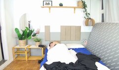 CUCKOLD FACE SITTING AND FART DOMINATION PART 1 BY SCARLET WHITE, BRUNA PAES AND DANIEL SANTIAGO CAM BY DANI FULL HD