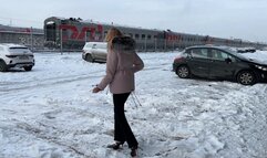 girl was walking along a rough road in high heels and tripped, she twisted her ankle and seemed to have broken her toe