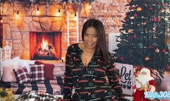 Amaya Blue shows off her huge Latina ass!