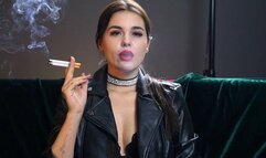 Noemi smoking multiples 2