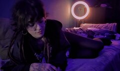 Chainsmoking cigarettes with you | Astrid