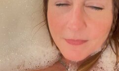 Bubble Bath Time Fun!