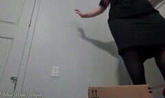 Custom Giantess' Box of Tiny People