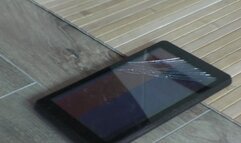 Italian girlfriend - Tablet crush fetish barefoot and kitten heel sabot