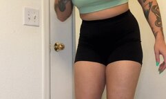 Tiny caught jerking off ends up in Sammie's belly!