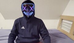 CUTE 18-YEAR-OLD TWINK TEASING HIS FEET & SNEAKER SOCKS