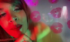 StepAuntie Kissmas Kisses